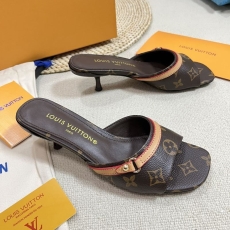 Louis Vuitton Slippers